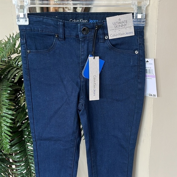 Brand New Calvin Klein Jeans Ultimate Skinny Dark Rinse Soft Stretch Adjustable - Picture 2 of 16